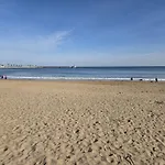 Duplex Frente La Playa De Ostende 公寓